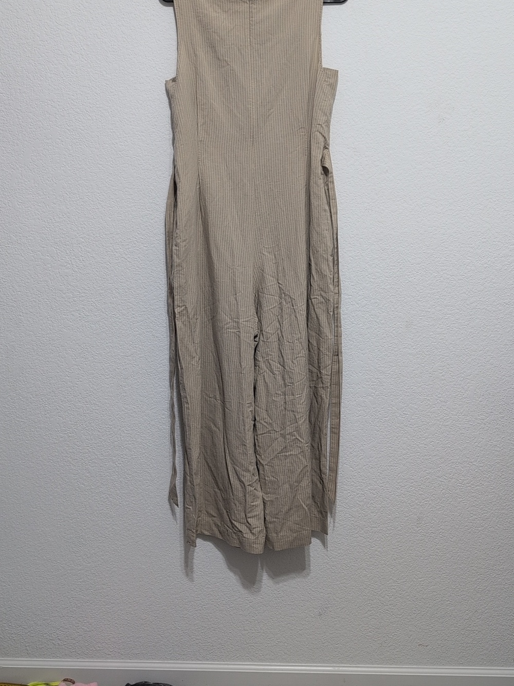 Uniqlo Linen Blend Jumpsuit Striped Color: 30 NATURAL Size Medium - Picture 4 of 8